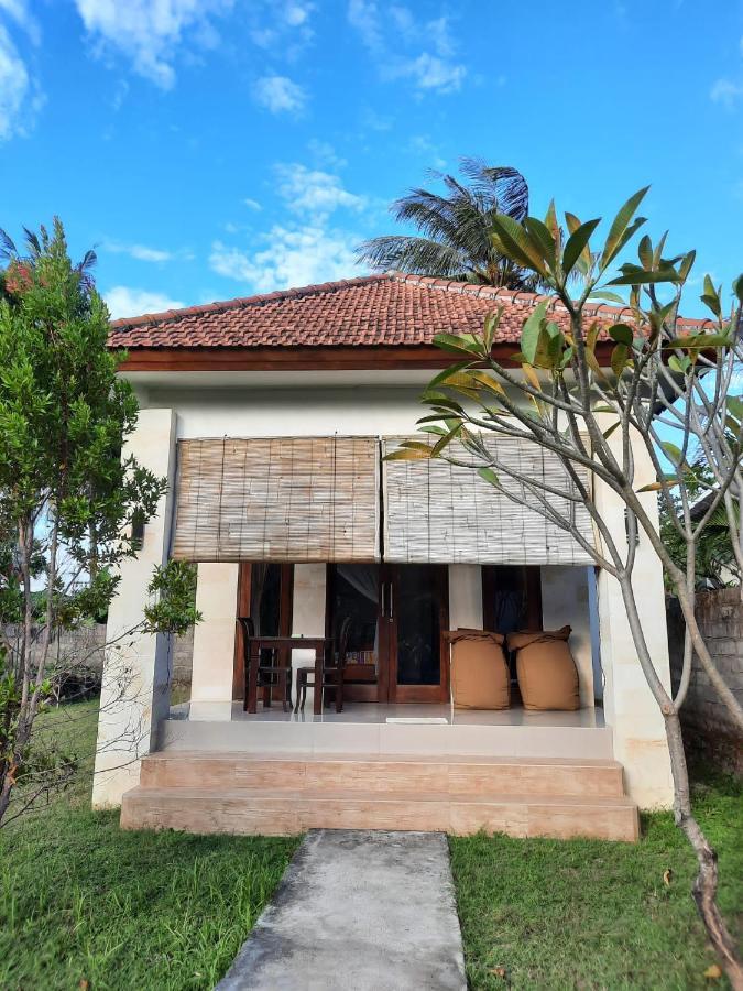 Bumbung Bungalows Амед Экстерьер фото