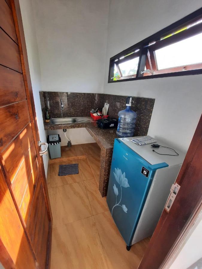 Bumbung Bungalows Амед Экстерьер фото