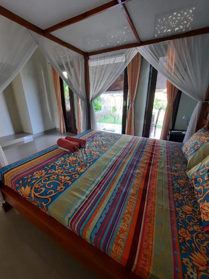 Bumbung Bungalows Амед Экстерьер фото